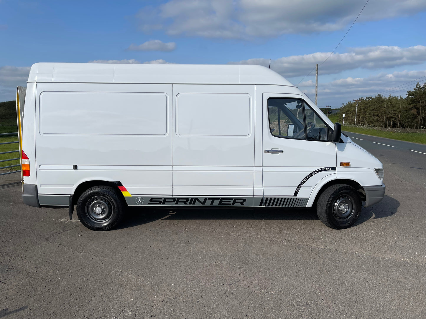 Rare Mercedes Sprinter MK1 312d MWB Day Van, Base Van, Restoration